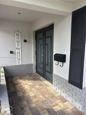 7261 NW 6th Ct, Plantation, FL 33317