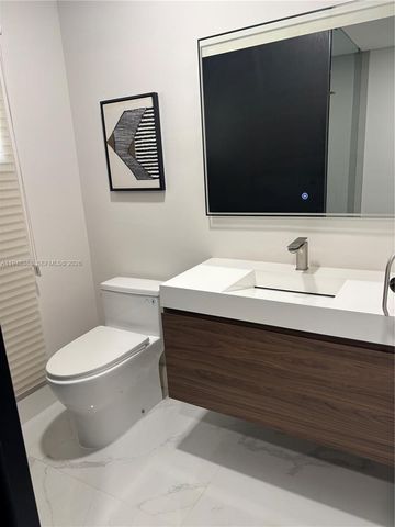 7261 NW 6th Ct, Plantation, FL 33317