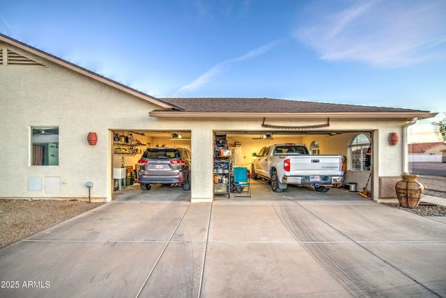 9930 E PINTO PONY Drive, Florence, AZ 85132