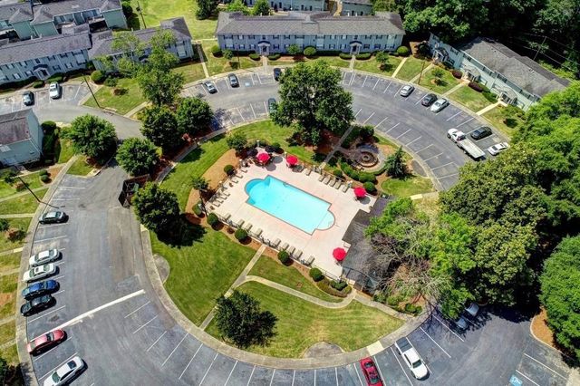 1597 Liberty NW Parkway, Atlanta, GA 30318