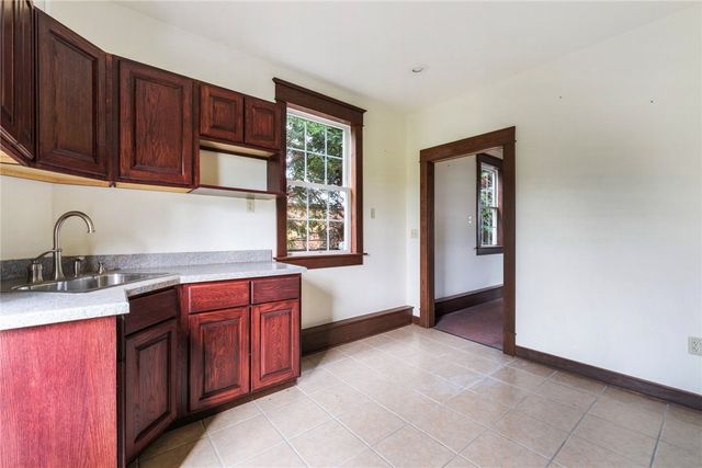 1946 State Route 208, Pulaski Twp - Law, PA 16143