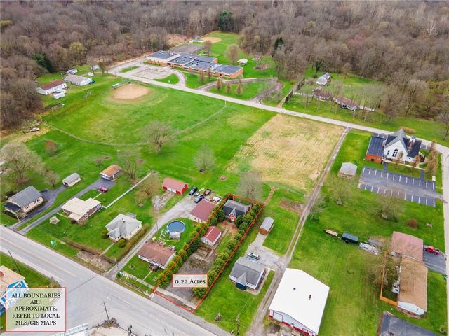 1946 State Route 208, Pulaski Twp - Law, PA 16143