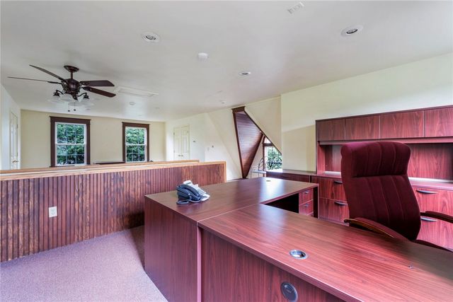 1946 State Route 208, Pulaski Twp - Law, PA 16143