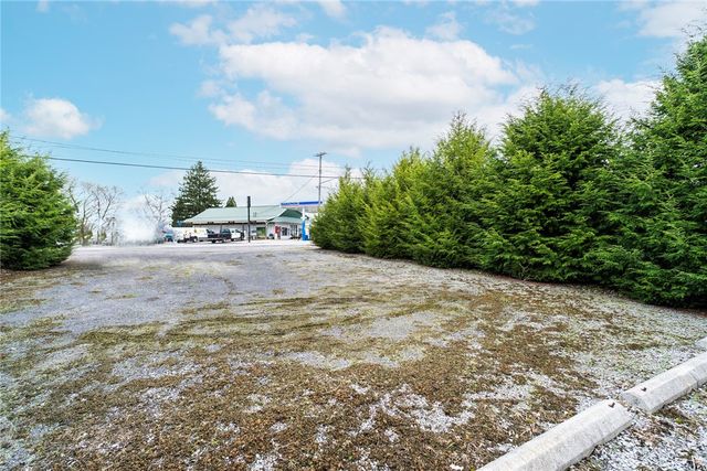 1946 State Route 208, Pulaski Twp - Law, PA 16143