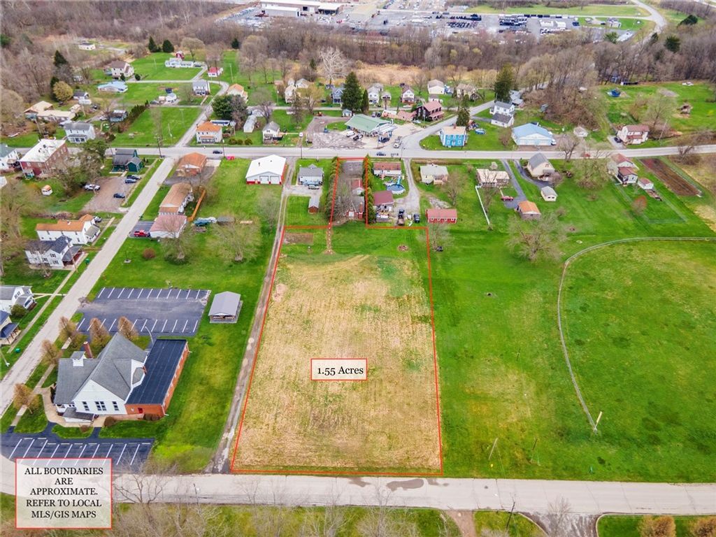 1946 State Route 208, Pulaski Twp - Law, PA 16143