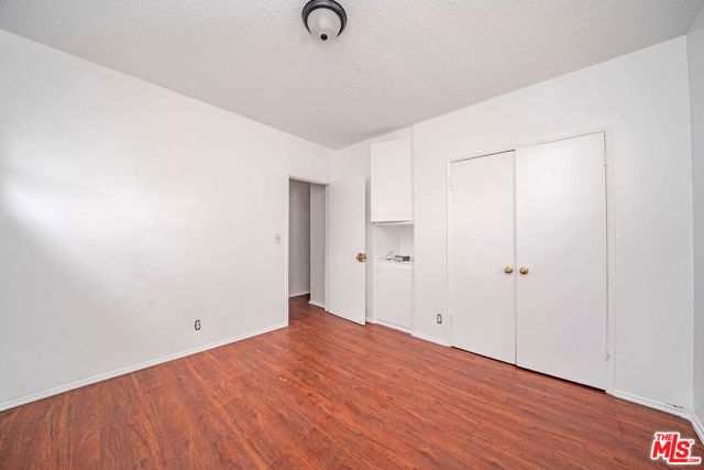 932 Fedora Street, Los Angeles, CA 90006