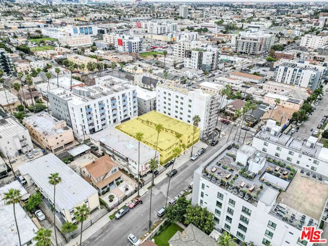 932 Fedora Street, Los Angeles, CA 90006