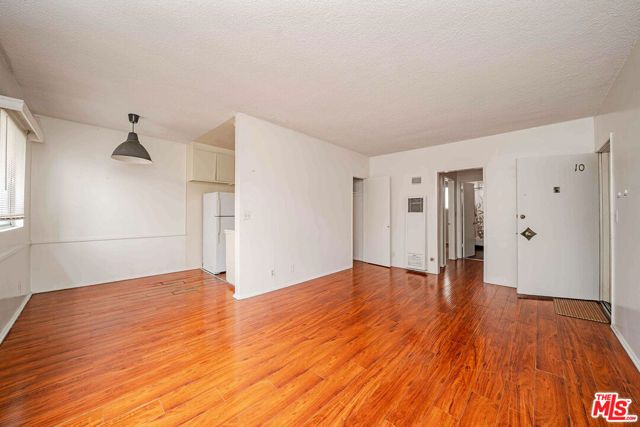 932 Fedora Street, Los Angeles, CA 90006