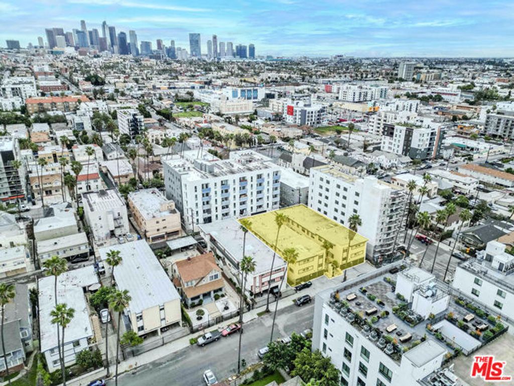 932 Fedora Street, Los Angeles, CA 90006