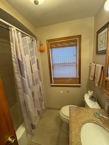 8800 S Merrill Avenue, Chicago, IL 60617