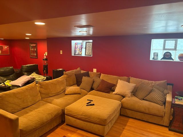 8800 S Merrill Avenue, Chicago, IL 60617