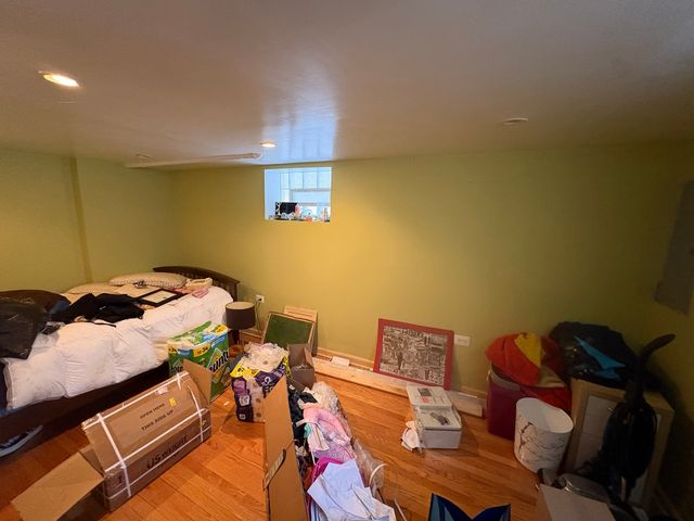 8800 S Merrill Avenue, Chicago, IL 60617