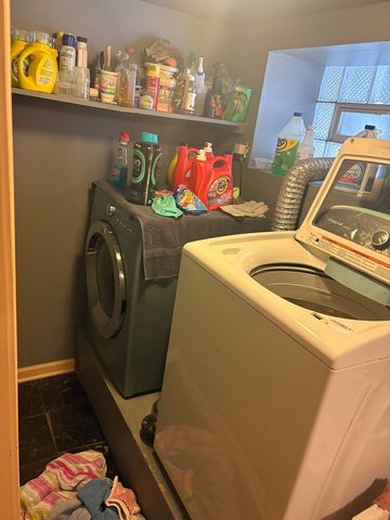 8800 S Merrill Avenue, Chicago, IL 60617