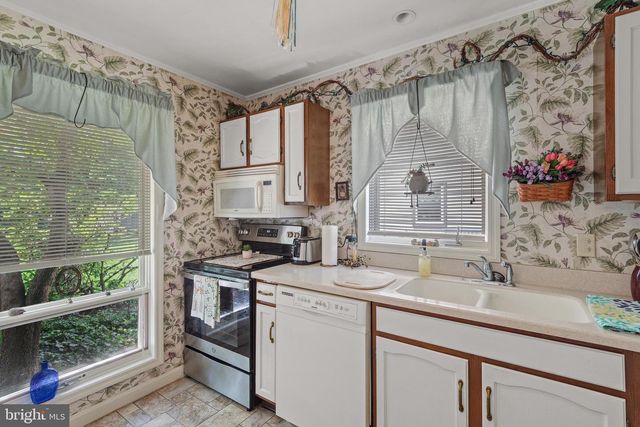3411 HORIZON DR, Lancaster, PA 17601