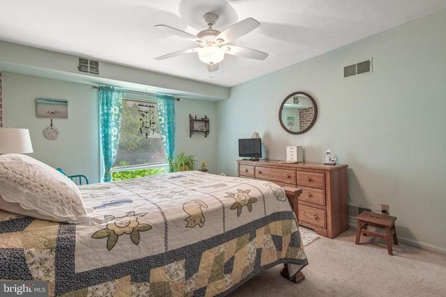 3411 HORIZON DR, Lancaster, PA 17601