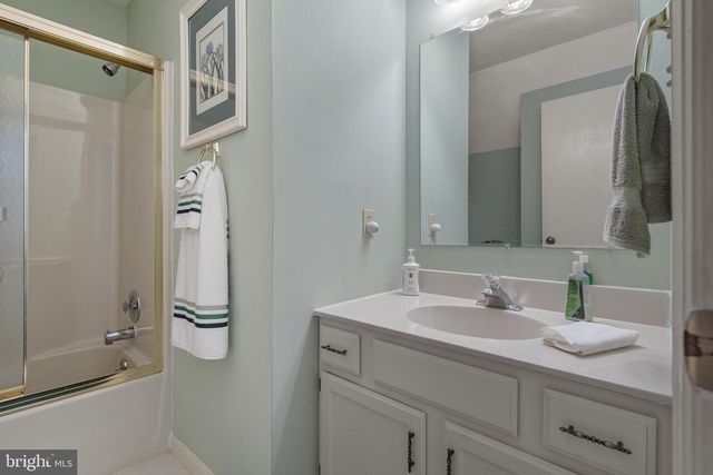 3411 HORIZON DR, Lancaster, PA 17601