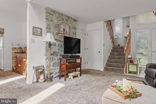 3411 HORIZON DR, Lancaster, PA 17601