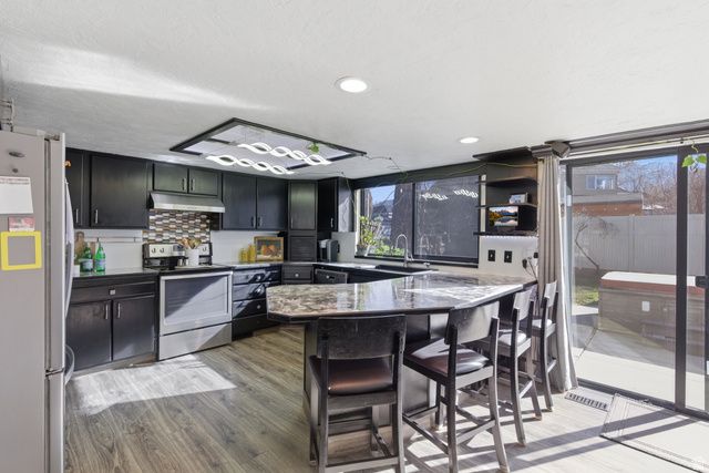 6245 S STEEPLE CHASE LN, Murray, UT 84121