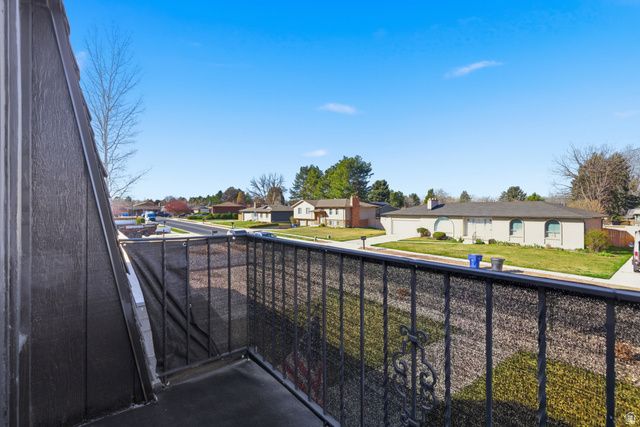 6245 S STEEPLE CHASE LN, Murray, UT 84121