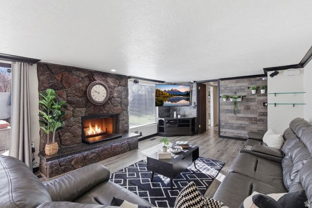 6245 S STEEPLE CHASE LN, Murray, UT 84121