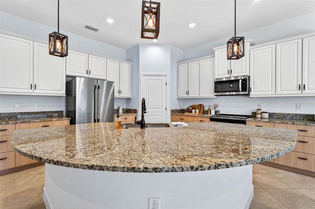 33487 AZALEA RIDGE DRIVE, Wesley Chapel, FL 33545