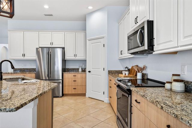 33487 AZALEA RIDGE DRIVE, Wesley Chapel, FL 33545