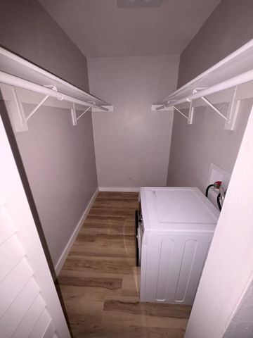 5525 SW 41st Street 301, Hollywood, FL 33023