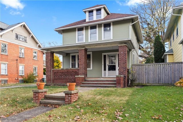 2017 W Erie Avenue, Lorain, OH 44052