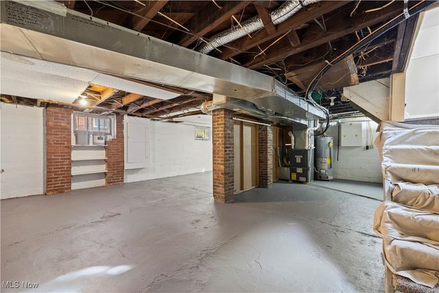 2017 W Erie Avenue, Lorain, OH 44052