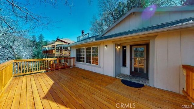 621 Arth Drive, Crestline, CA 92325