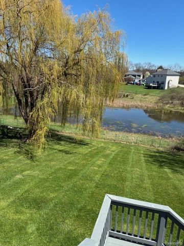 9440 Apple Court, Tyrone Township, MI 48430