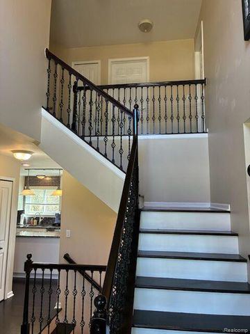 9440 Apple Court, Tyrone Township, MI 48430