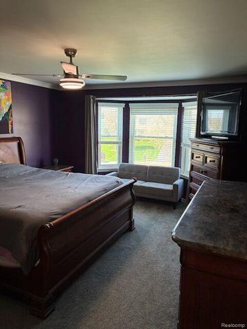 9440 Apple Court, Tyrone Township, MI 48430