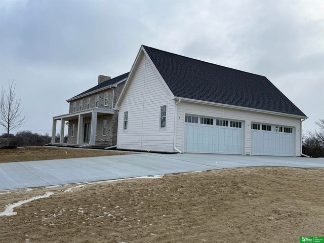 22569 Crestline Circle, Gretna, NE 68028