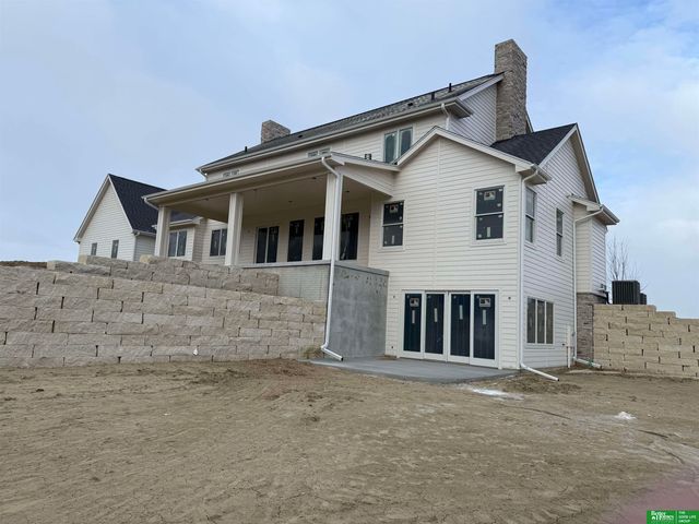 22569 Crestline Circle, Gretna, NE 68028