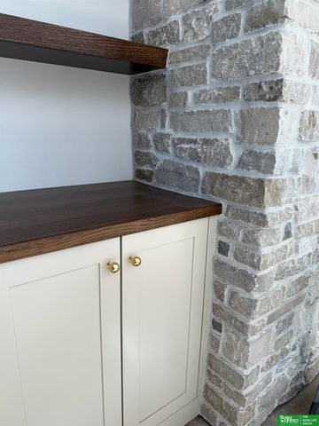 22569 Crestline Circle, Gretna, NE 68028