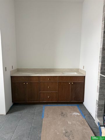 22569 Crestline Circle, Gretna, NE 68028