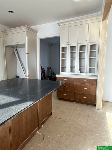 22569 Crestline Circle, Gretna, NE 68028