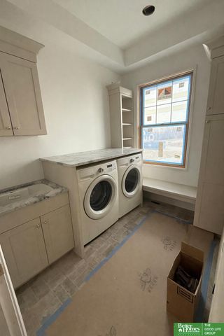 22569 Crestline Circle, Gretna, NE 68028