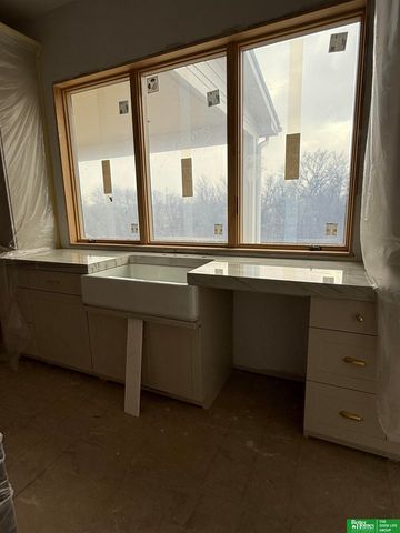 22569 Crestline Circle, Gretna, NE 68028