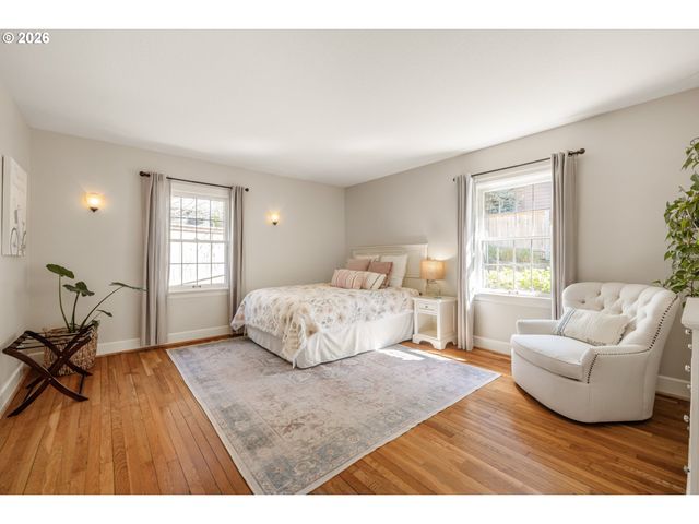 626 Sw COMUS Ct, Portland, OR 97219