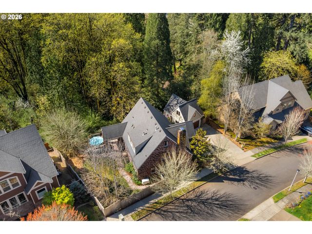 626 Sw COMUS Ct, Portland, OR 97219
