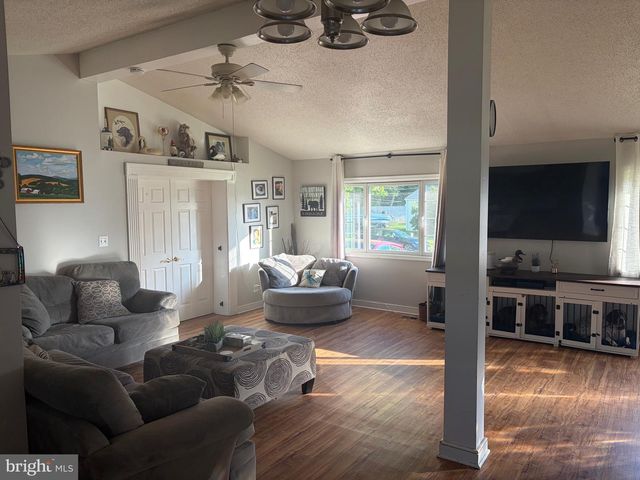 1223 PINE AVE, Edgewater, MD 21037