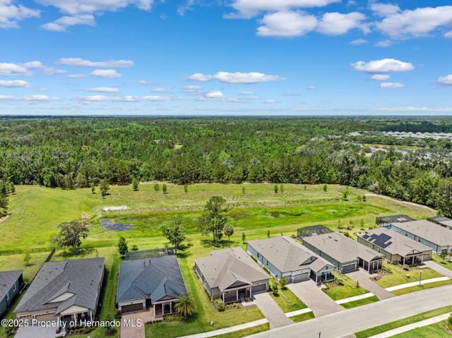 5005 Southern Valley Loop, Brooksville, FL 34601