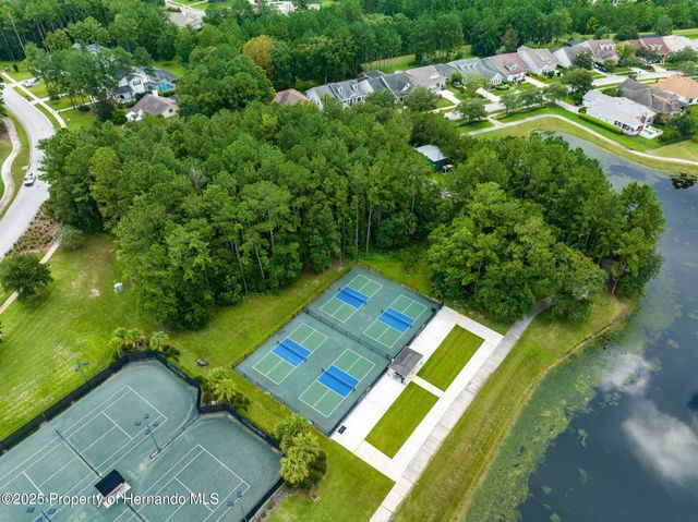 5005 Southern Valley Loop, Brooksville, FL 34601