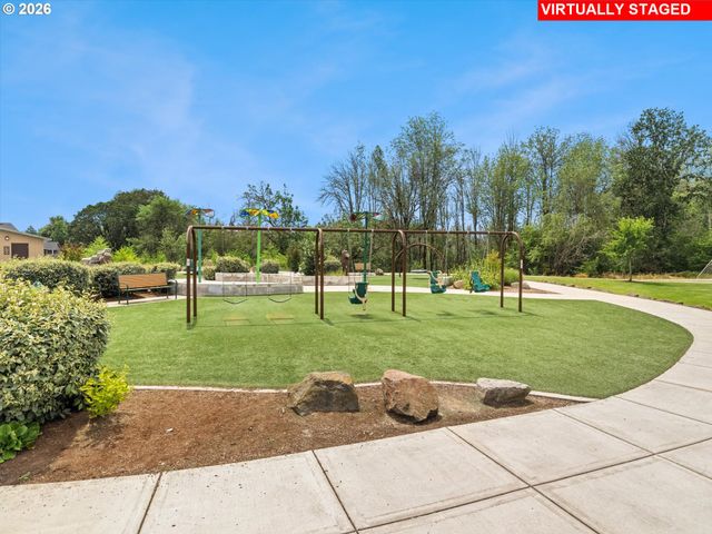 841 S 26TH Ave, Cornelius, OR 97113