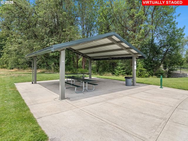 841 S 26TH Ave, Cornelius, OR 97113