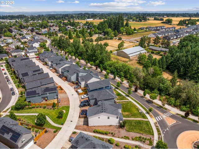 841 S 26TH Ave, Cornelius, OR 97113