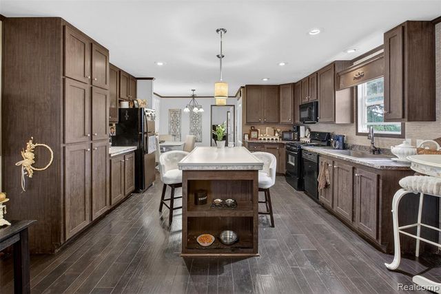 4567 Ashwood, Saginaw, MI 48603