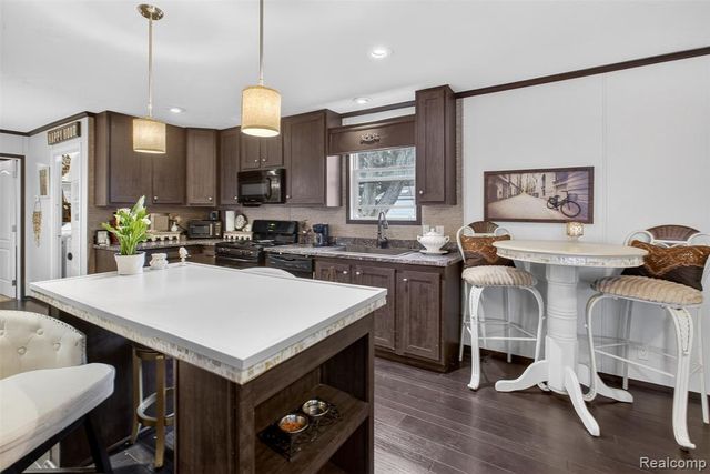 4567 Ashwood, Saginaw, MI 48603